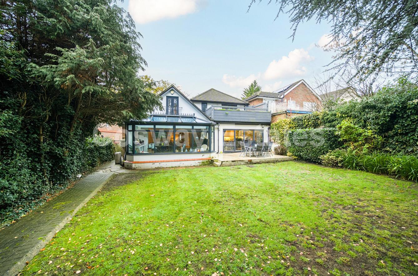 Hendon Wood Lane, Mill Hill, NW7, London